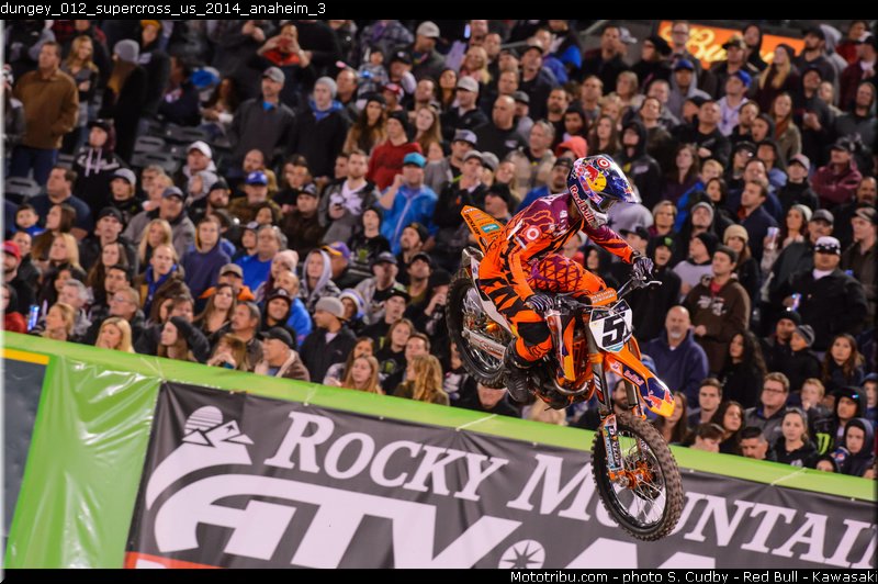 dungey_012_supercross_us_2014_anaheim_3