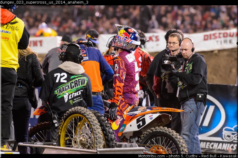 dungey_023_supercross_us_2014_anaheim_3