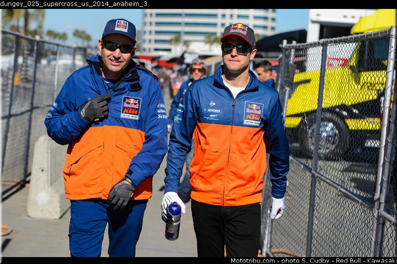 dungey_025_supercross_us_2014_anaheim_3
