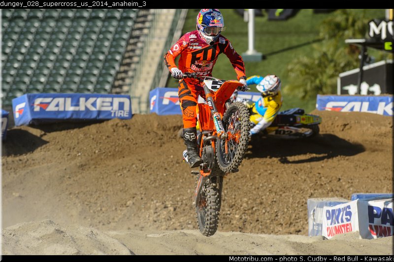 dungey_028_supercross_us_2014_anaheim_3