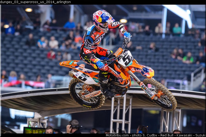 dungey_03_supercross_us_2014_arlington