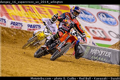 dungey_16_supercross_us_2014_arlington.jpg