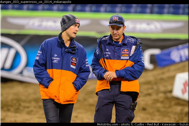 dungey_003_supercross_us_2014_indianapolis