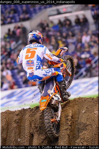dungey_008_supercross_us_2014_indianapolis
