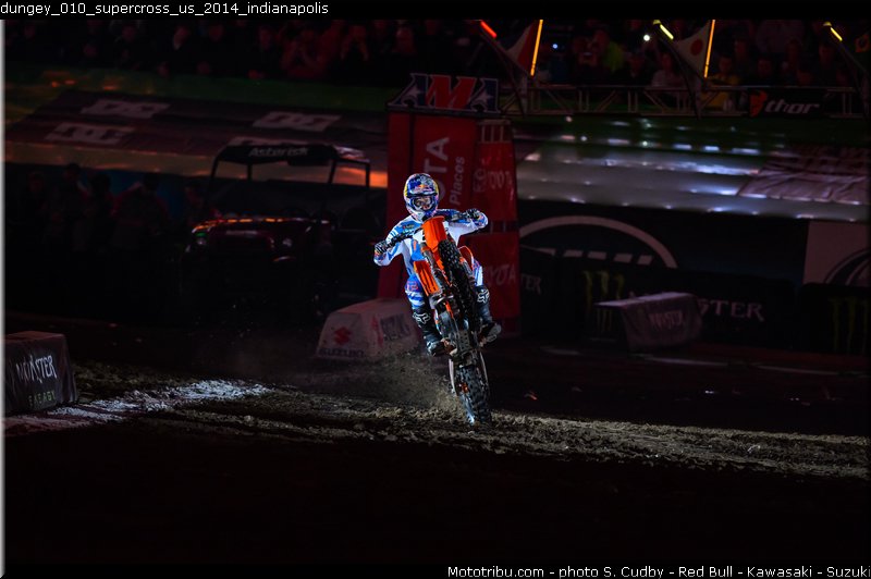 dungey_010_supercross_us_2014_indianapolis