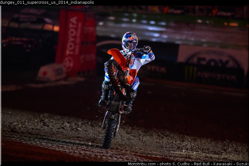 dungey_011_supercross_us_2014_indianapolis