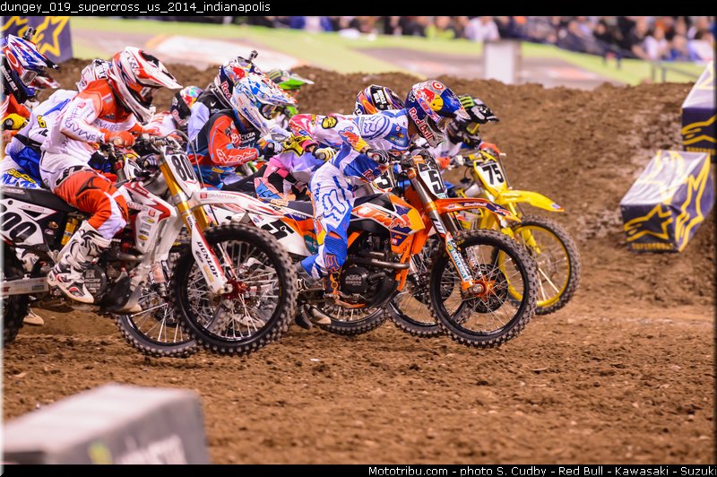 dungey_019_supercross_us_2014_indianapolis