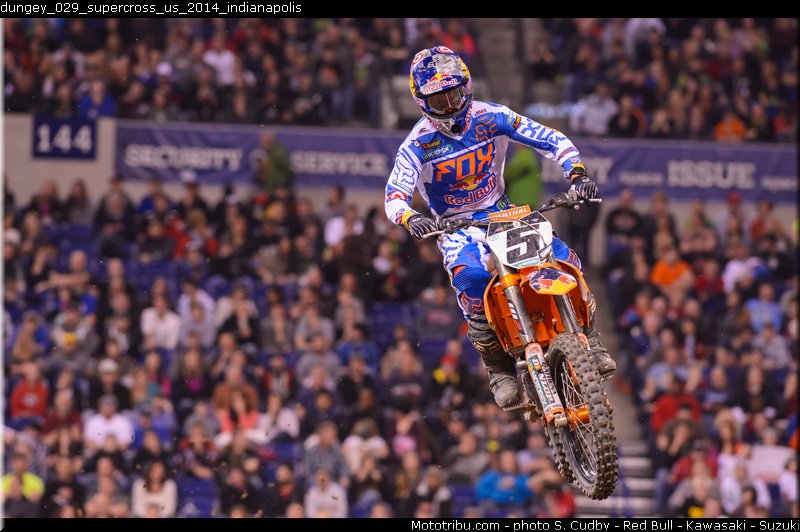 dungey_029_supercross_us_2014_indianapolis