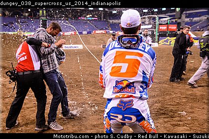 dungey_038_supercross_us_2014_indianapolis.jpg