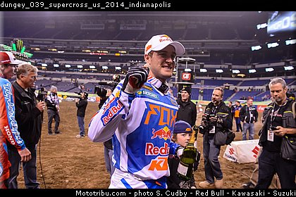dungey_039_supercross_us_2014_indianapolis.jpg