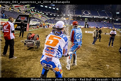 dungey_041_supercross_us_2014_indianapolis.jpg