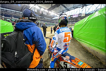 dungey_09_supercross_us_2014_detroit.jpg