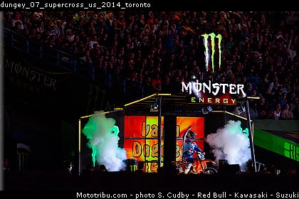 dungey_07_supercross_us_2014_toronto.jpg