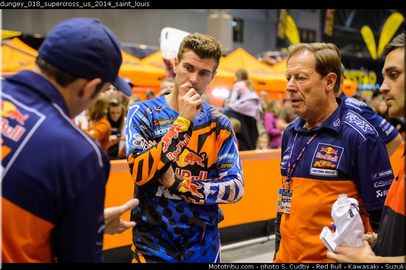 dungey_018_supercross_us_2014_saint_louis