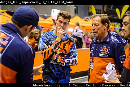 dungey_018_supercross_us_2014_saint_louis.jpg