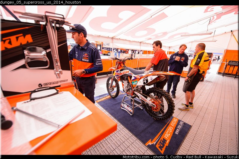 dungey_05_supercross_us_2014_houston