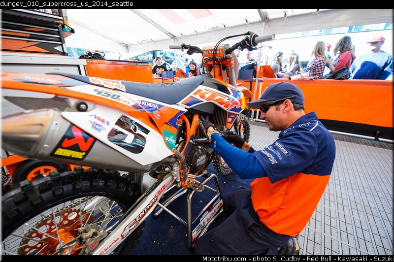 dungey_010_supercross_us_2014_seattle