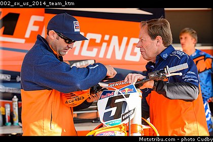 002_sx_us_2014_team_ktm.jpg