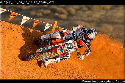dungey_06_sx_us_2014_team_ktm.jpg