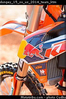 dungey_15_sx_us_2014_team_ktm.jpg