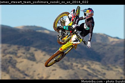 james_stewart_team_yoshimura_suzuki_sx_us_2014_022.jpg