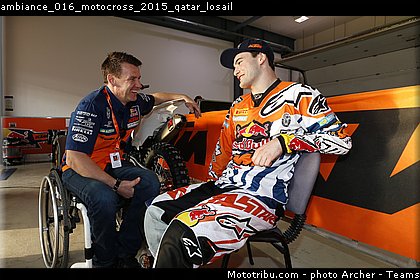 ambiance_016_motocross_2015_qatar_losail.jpg
