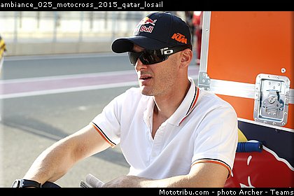 ambiance_025_motocross_2015_qatar_losail.jpg