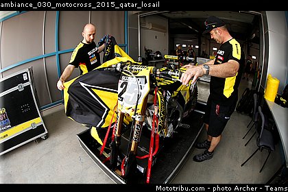 ambiance_030_motocross_2015_qatar_losail.jpg
