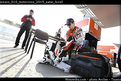 jonass_010_motocross_2015_qatar_losail.jpg