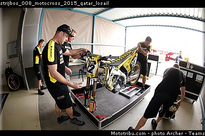 strijbos_008_motocross_2015_qatar_losail.jpg