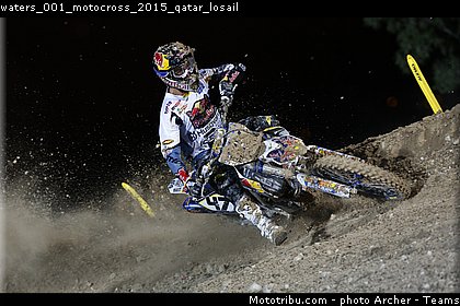 waters_001_motocross_2015_qatar_losail.jpg