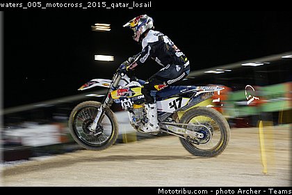 waters_005_motocross_2015_qatar_losail.jpg