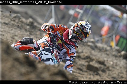 jonass_003_motocross_2015_thailande.jpg