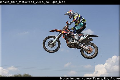 jonass_007_motocross_2015_mexique_leon.jpg