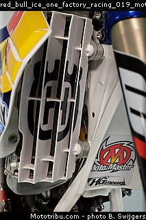 red_bull_ice_one_factory_racing_019_motocross_2015_team_husqvarna.jpg