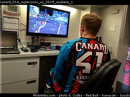 canard_014_supercross_us_2015_anaheim_1.jpg