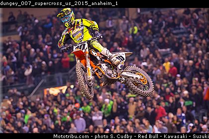 dungey_007_supercross_us_2015_anaheim_1.jpg