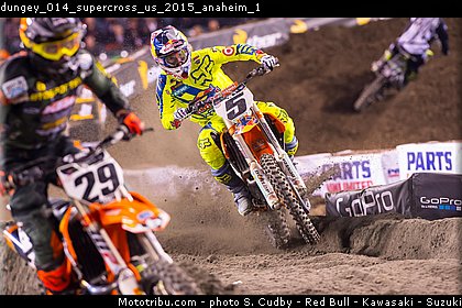 dungey_014_supercross_us_2015_anaheim_1.jpg