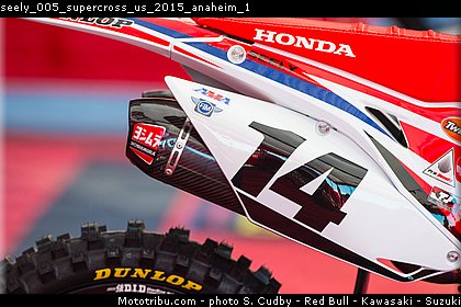 seely_005_supercross_us_2015_anaheim_1.jpg