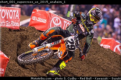 short_001_supercross_us_2015_anaheim_1.jpg