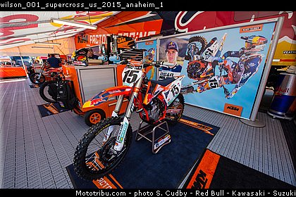 wilson_001_supercross_us_2015_anaheim_1.jpg