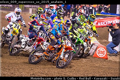 wilson_009_supercross_us_2015_anaheim_1.jpg