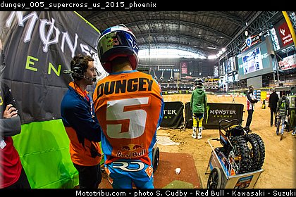 dungey_005_supercross_us_2015_phoenix.jpg
