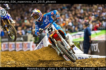 dungey_026_supercross_us_2015_phoenix.jpg