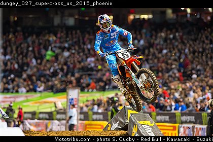 dungey_027_supercross_us_2015_phoenix.jpg