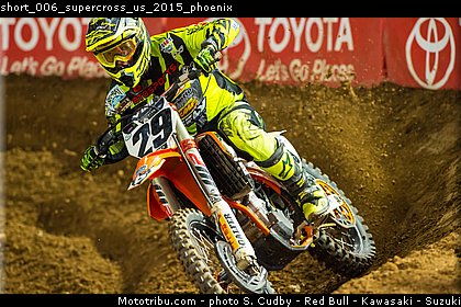 short_006_supercross_us_2015_phoenix.jpg
