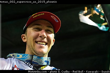tomac_002_supercross_us_2015_phoenix.jpg