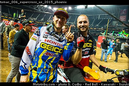 tomac_006_supercross_us_2015_phoenix.jpg