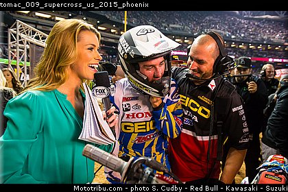 tomac_009_supercross_us_2015_phoenix.jpg