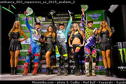 ambiance_003_supercross_us_2015_anaheim_2.jpg